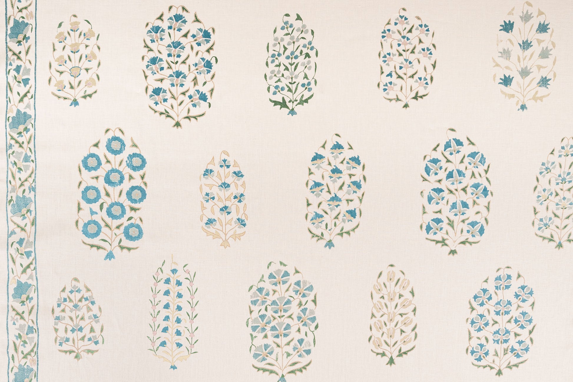 Hilltop Paisley linen - Sea colorway repeat