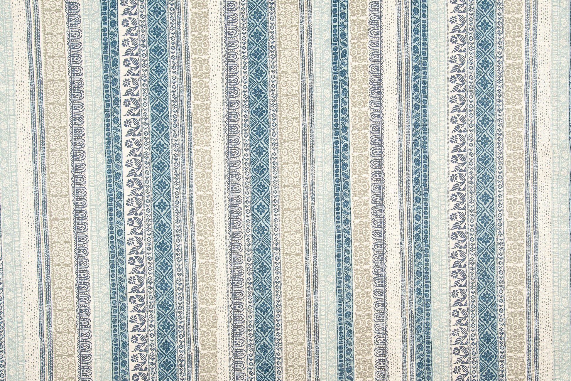 Keltic Stripe linen - Nautical colorway repeat