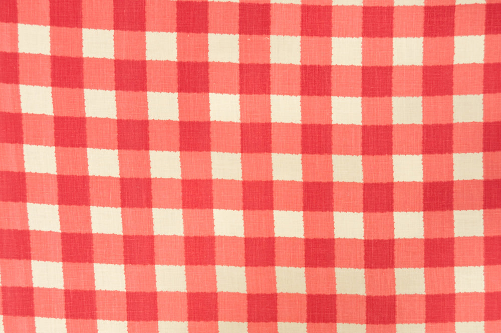 Small Check linen - Red colorway repeat